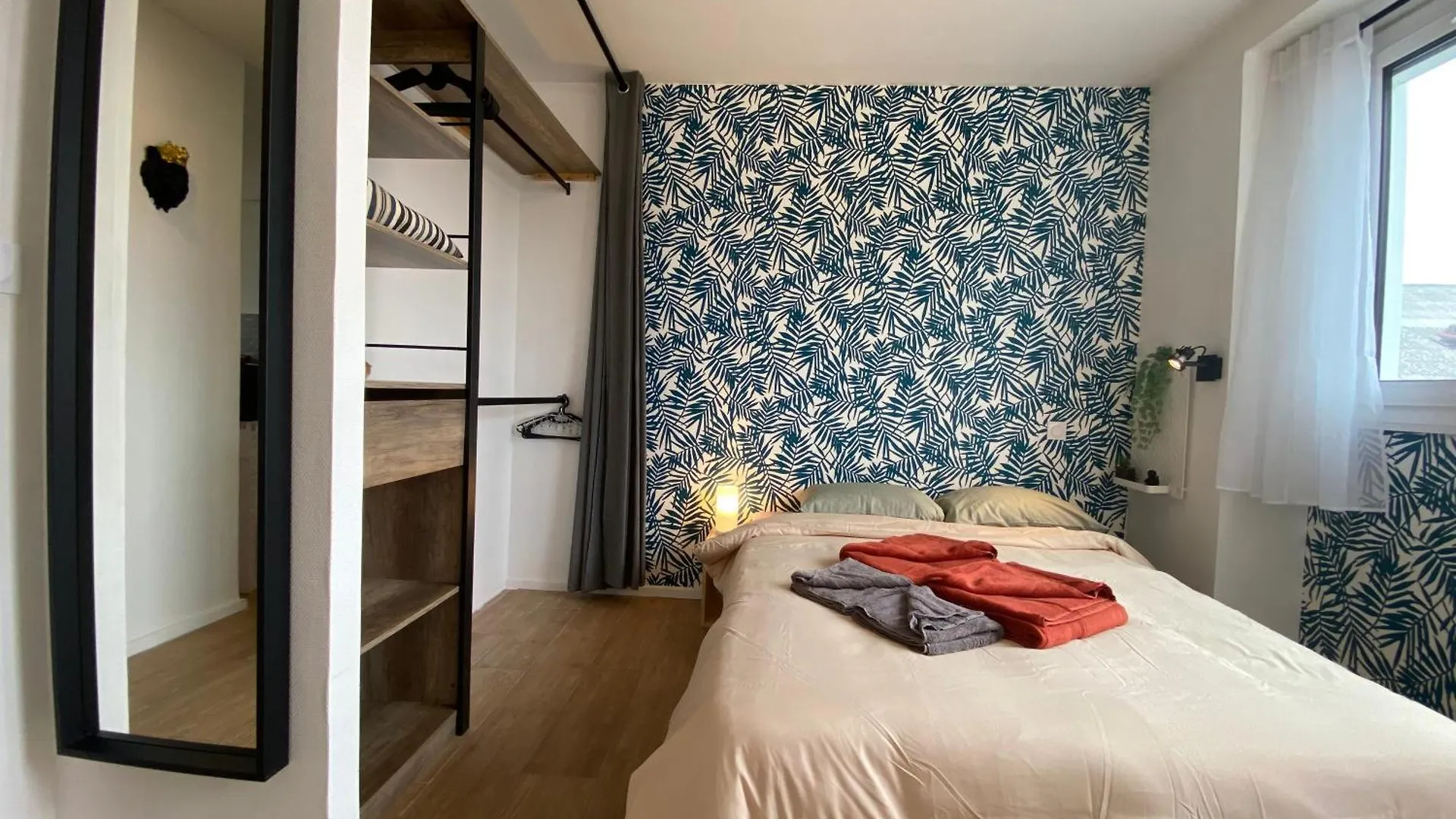 Sleep In Villeurbanne - Parking Gratuit France